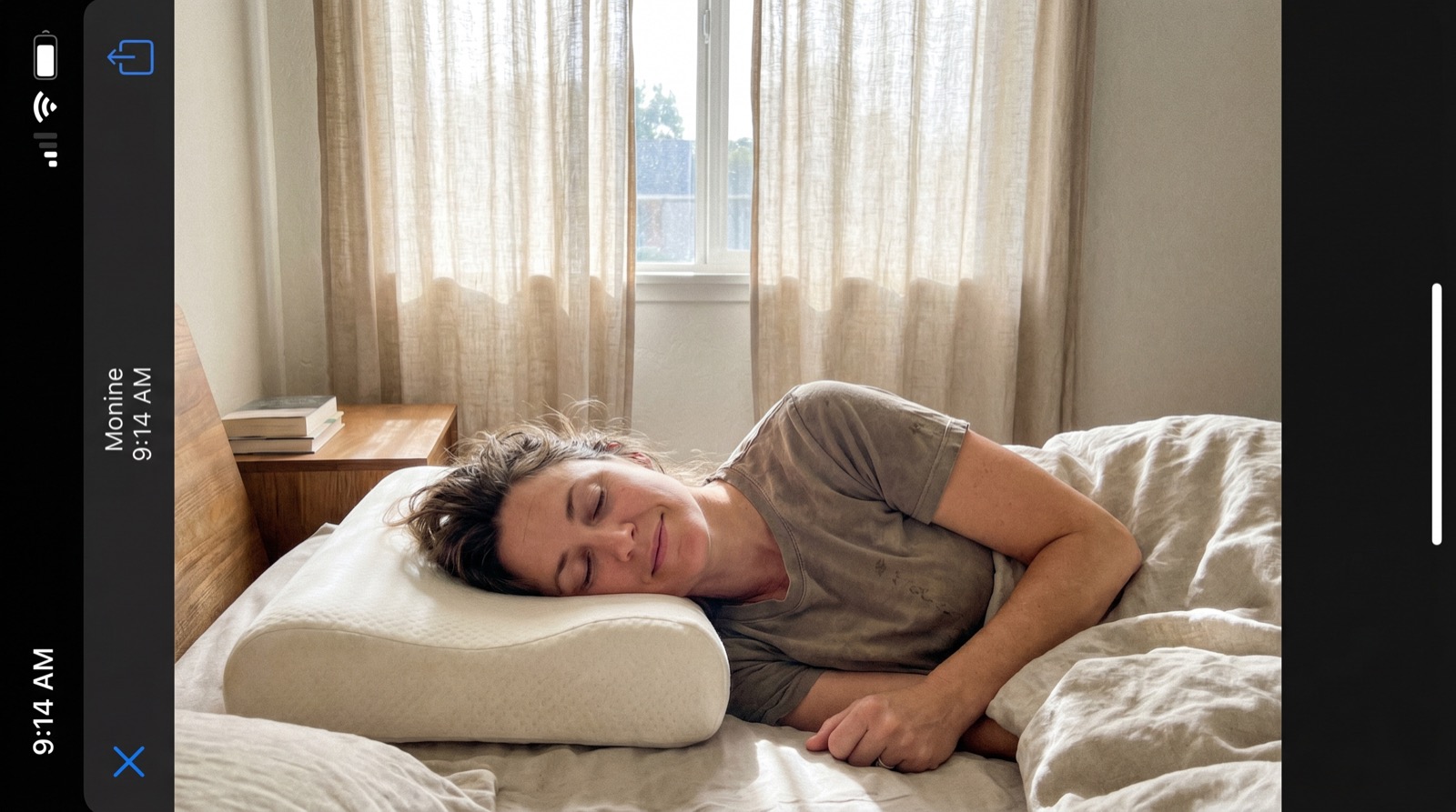 Kvinde der sover roligt